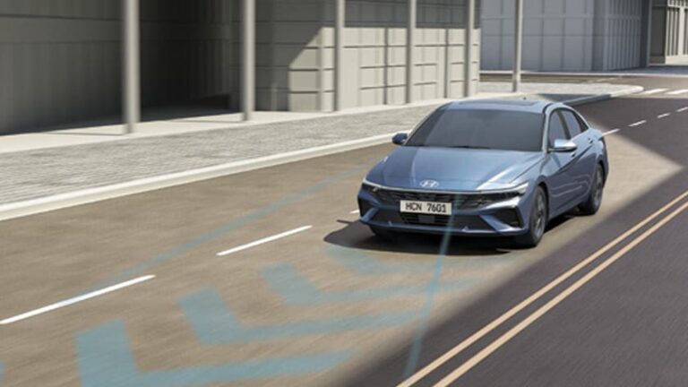 אלנטרה היברידית סיוע בשמירת מרכז הנתיב