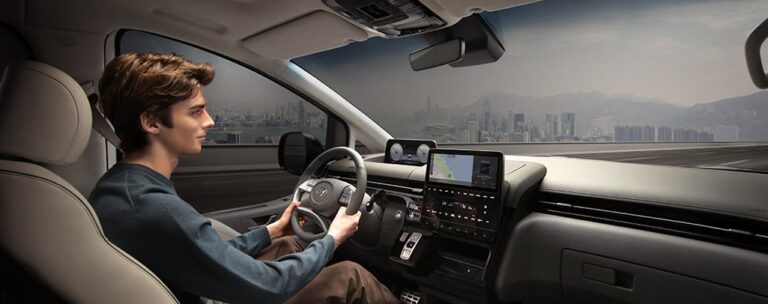 סטריה היברידית תא נוסעים אלגנטי